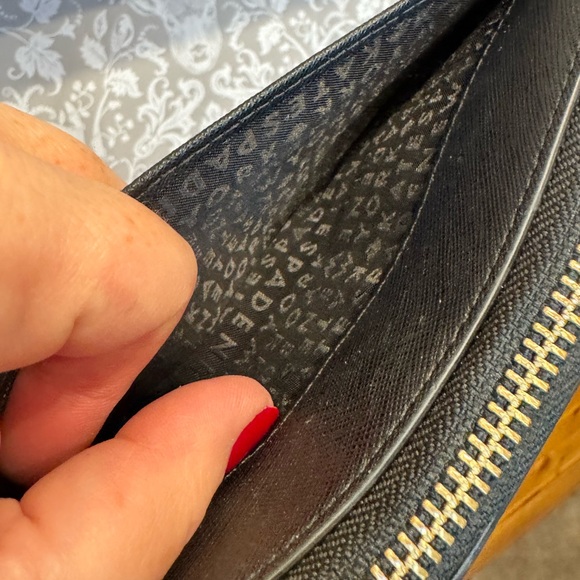 Kate Spade Zip Continental Wallet Black Saffiano Leather w/ Gold Hardware EUC - Picture 10 of 16